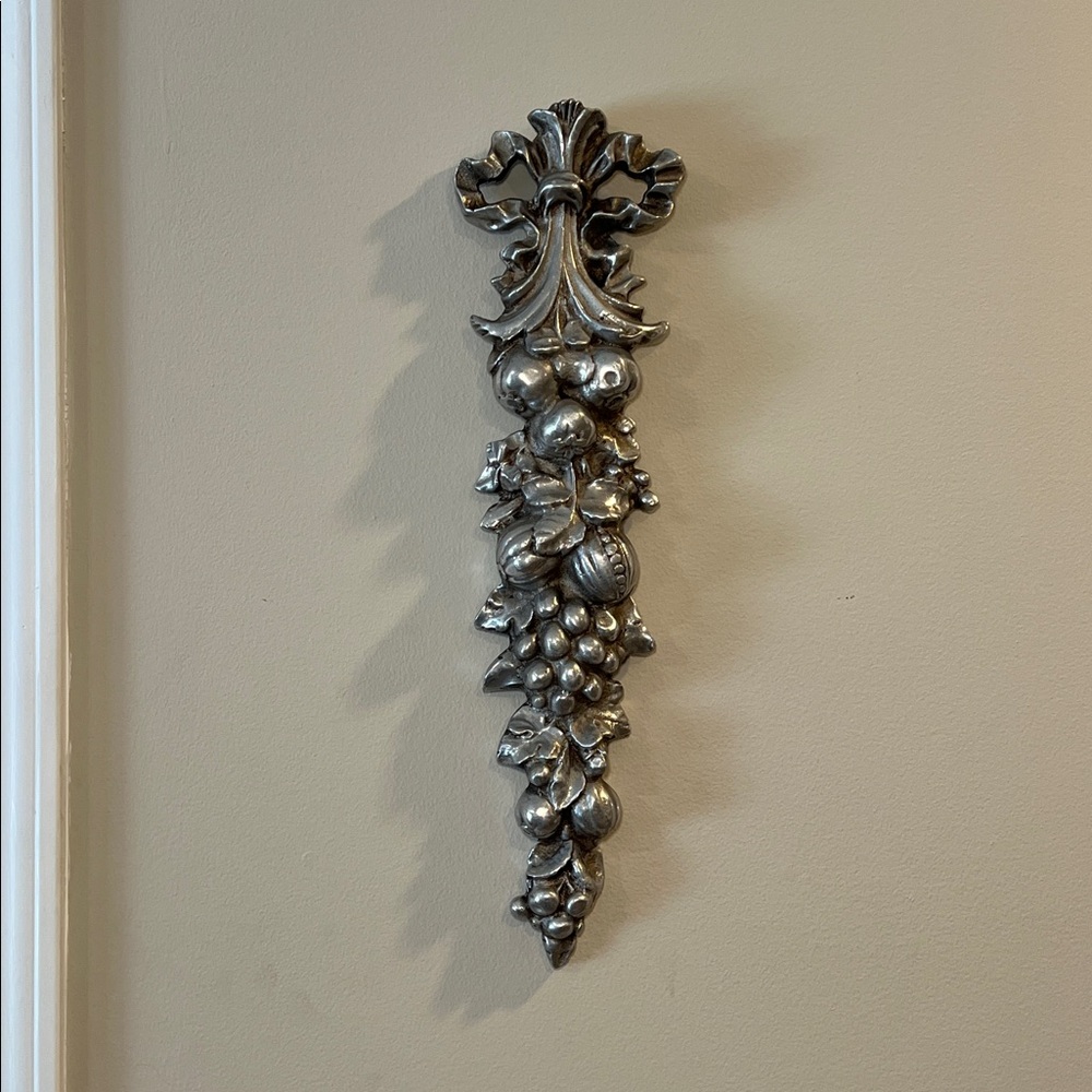 VTG French Country Silver Pewter Fruit Pomegranate Ornate Bow Wall Hanging Decor - Picture 6 of 9